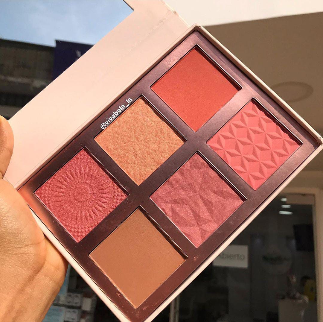 City Color - Paleta de Rubores Cheek Me Out Blush Palette