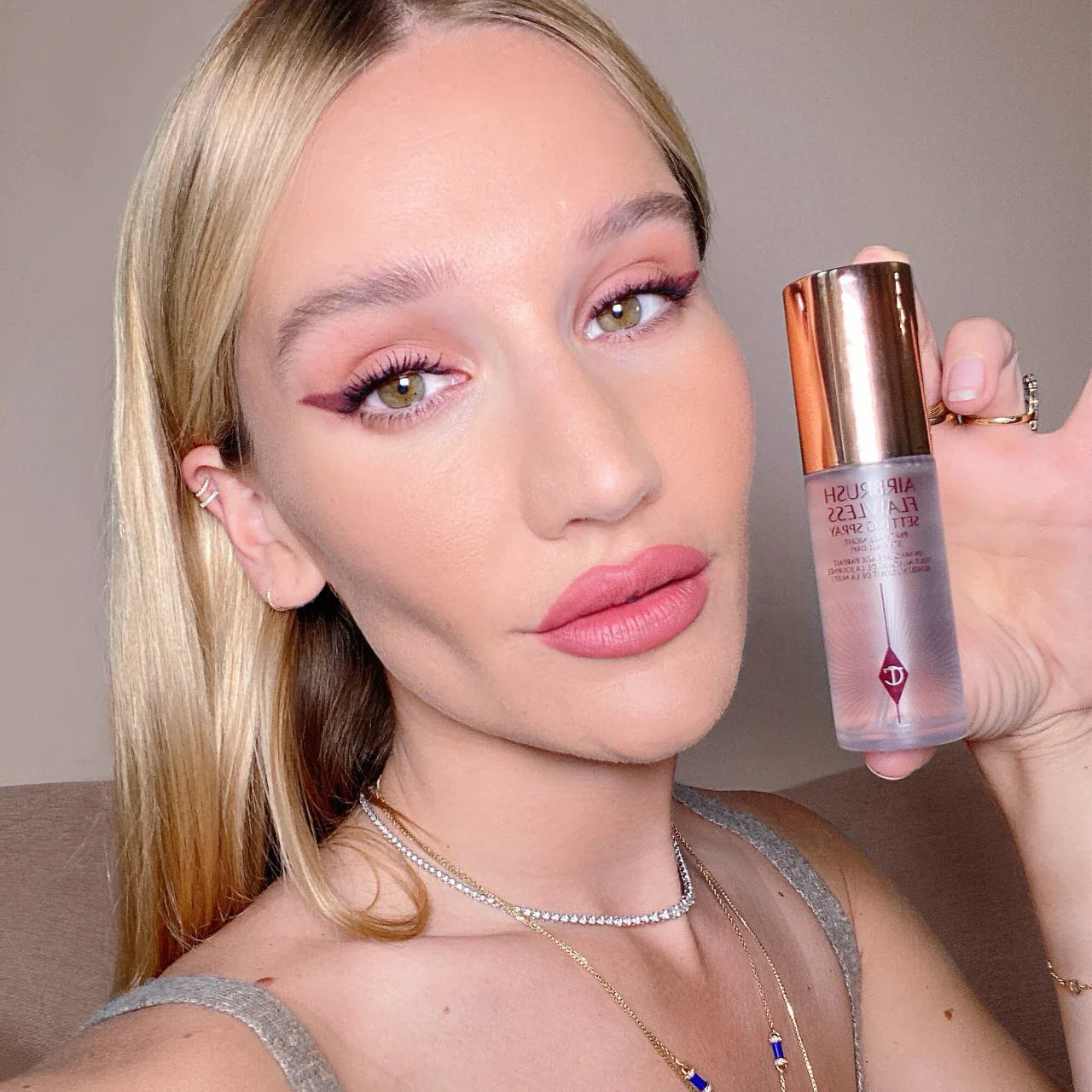 Charlotte Tilbury - Airbrush Flawless Setting Spray