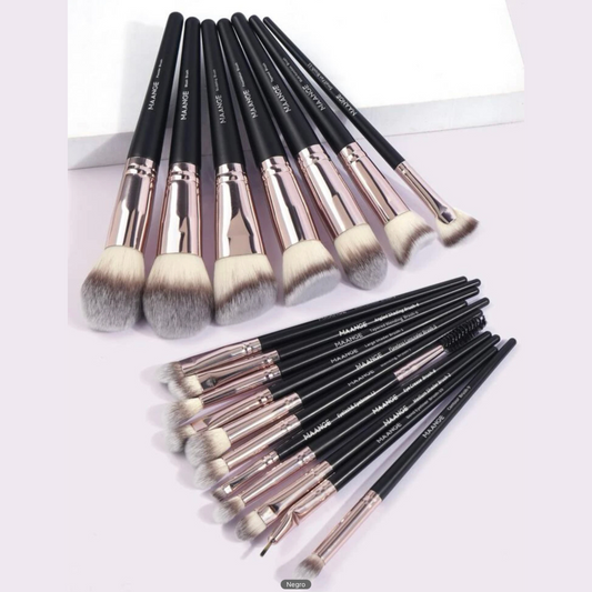 Set de 18 brochas de Maquillaje