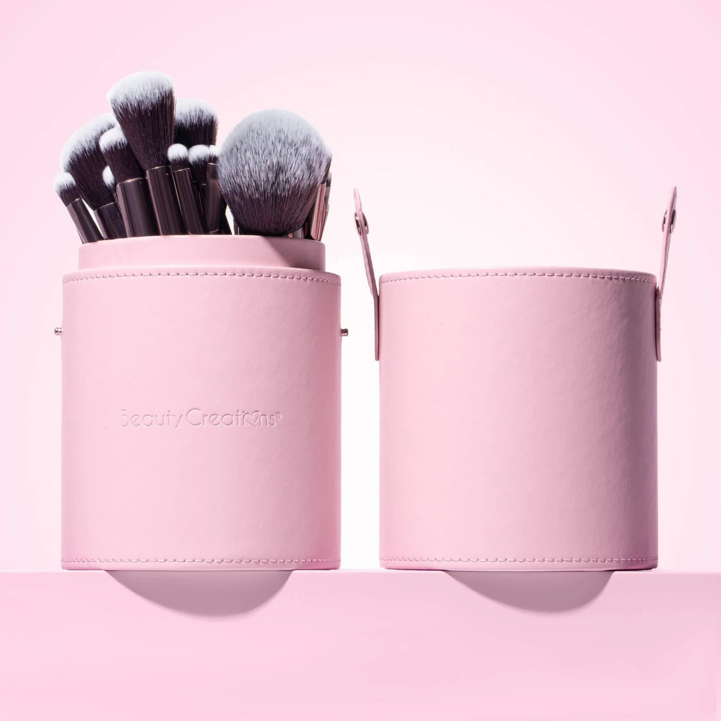 Beauty Creations - Set de Brochas Pretty And Perfect 24 PC Brush Set