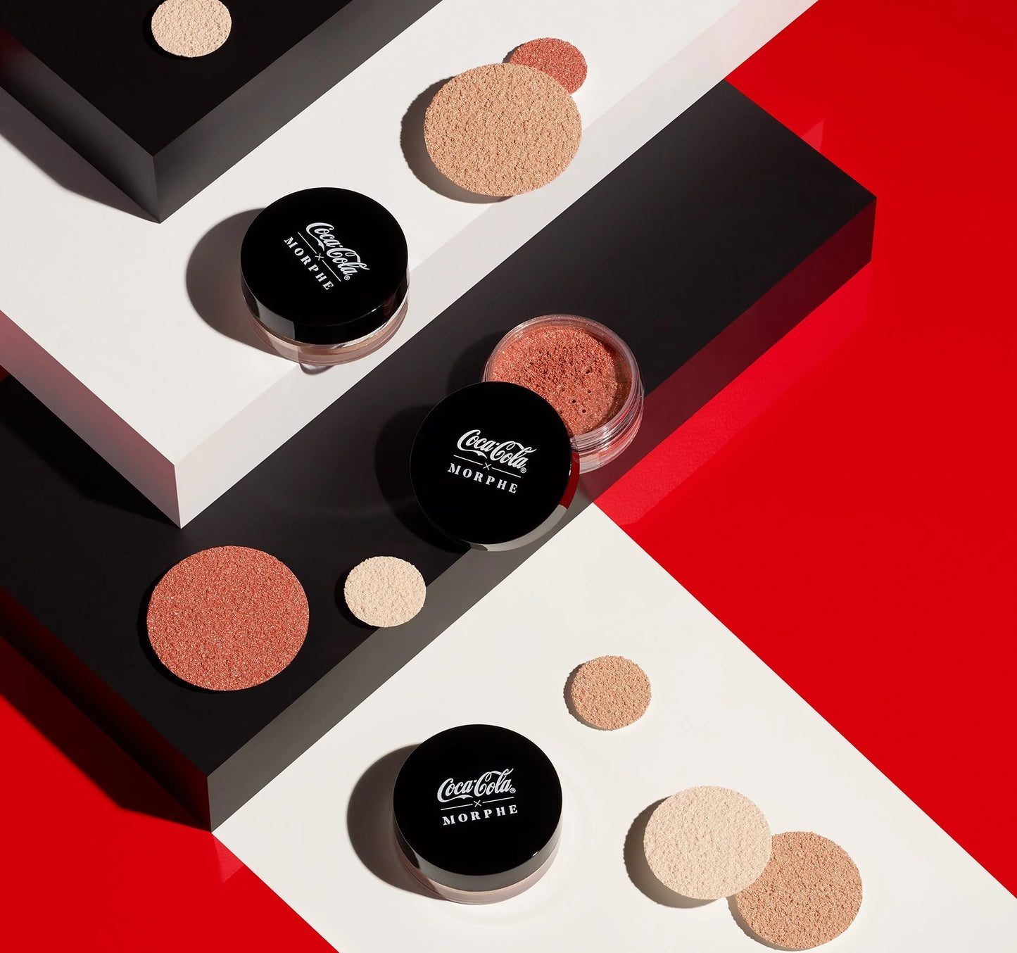 Iluminador Glowing Places Loose Highlighter - Morphe x Coca-Cola