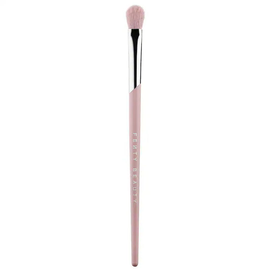 Fenty Beauty by Rihanna - Precision Blending Eyeshadow Brush 230 **BAJO-PEDIDO**