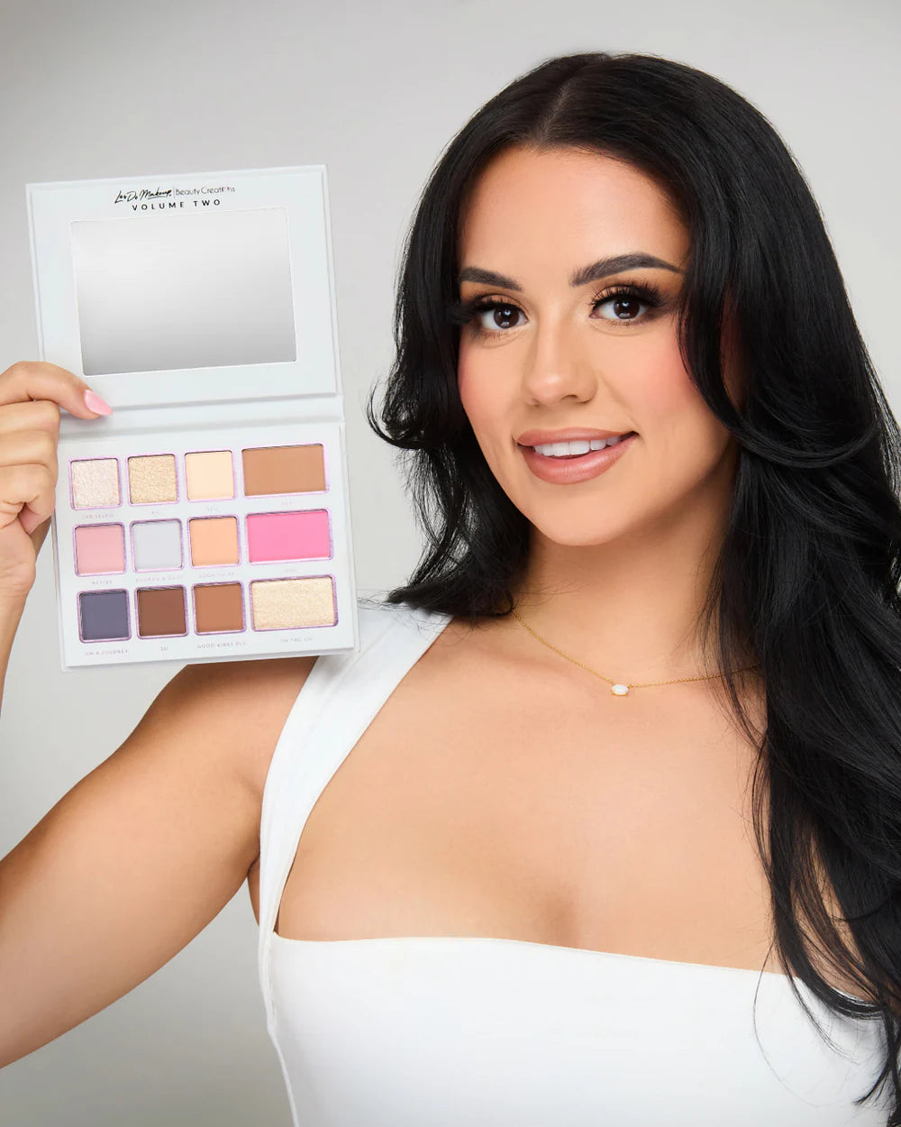 Beauty Creations x Lesdomakeup - Paleta De Sombra Getting It Done Multi-Use Face Palette