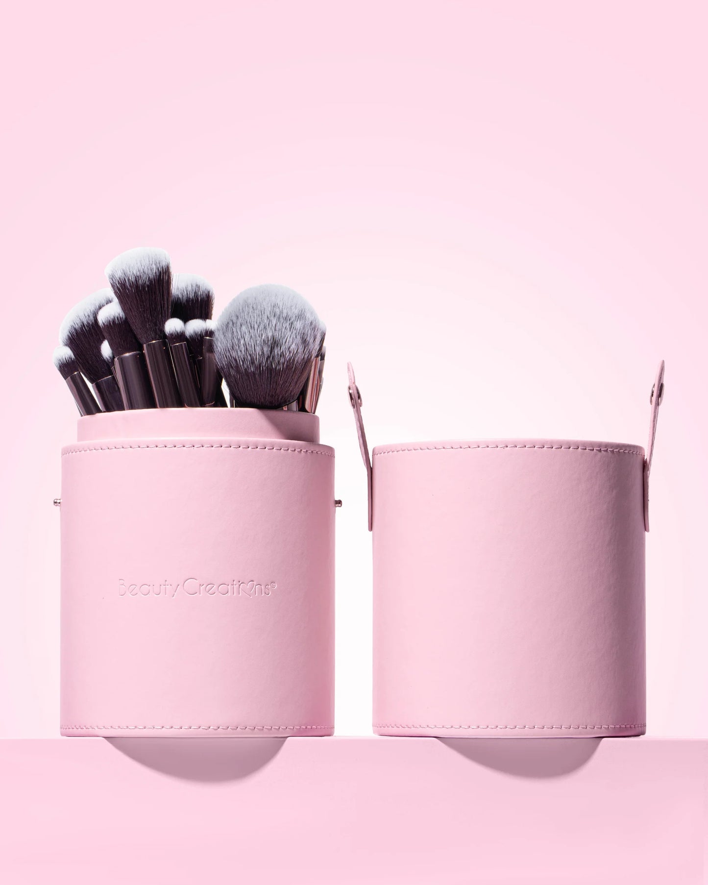 Beauty Creations - Set de Brochas Pretty And Perfect 24 PC Brush Set