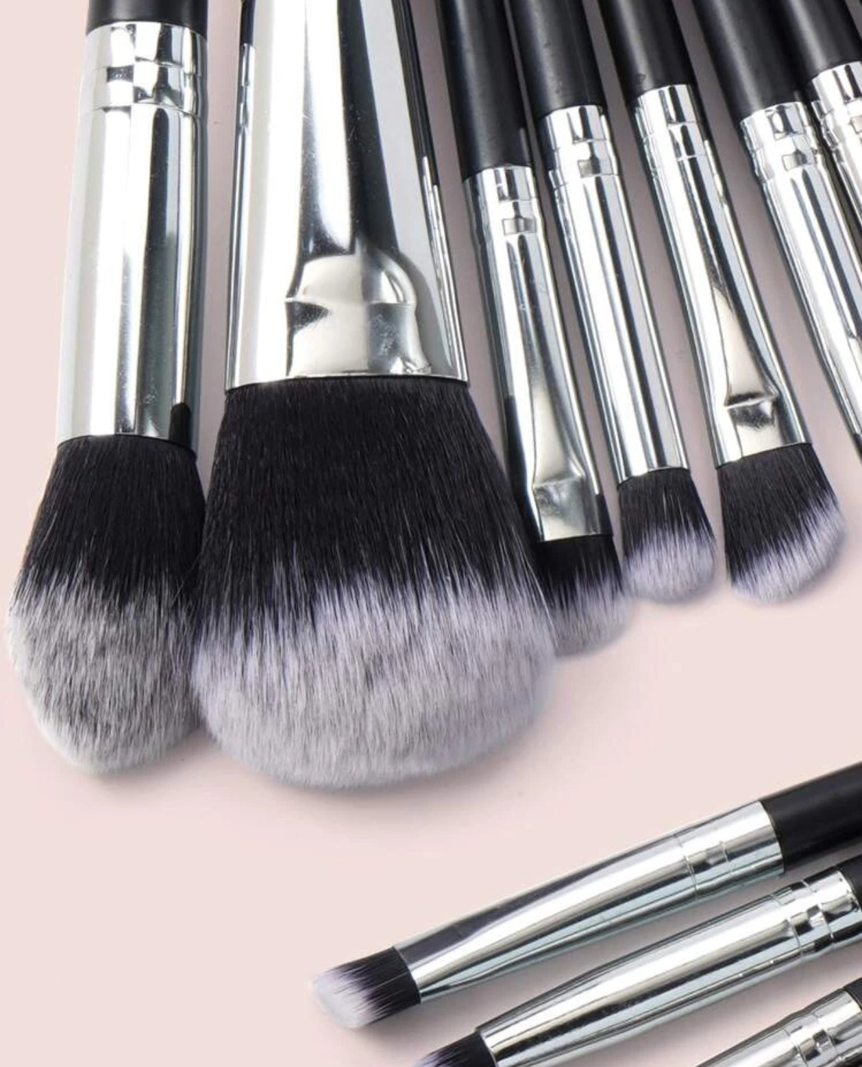 Maange - SET de Brochas de Maquillaje  (20 Piezas)