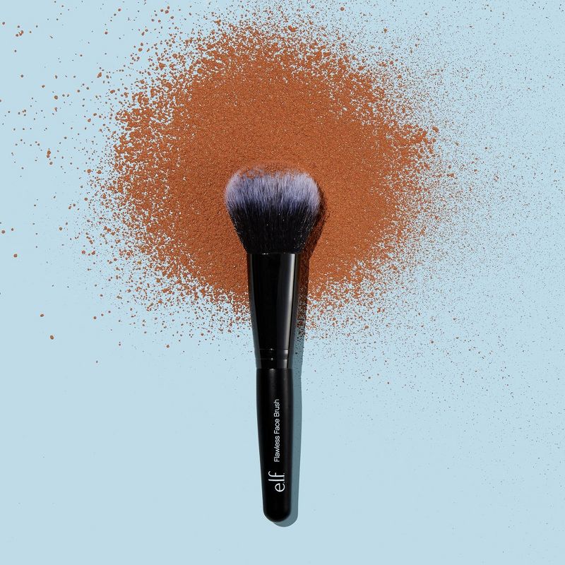 Elf Cosmetics - Brocha para Rostro Flawless Face Brush