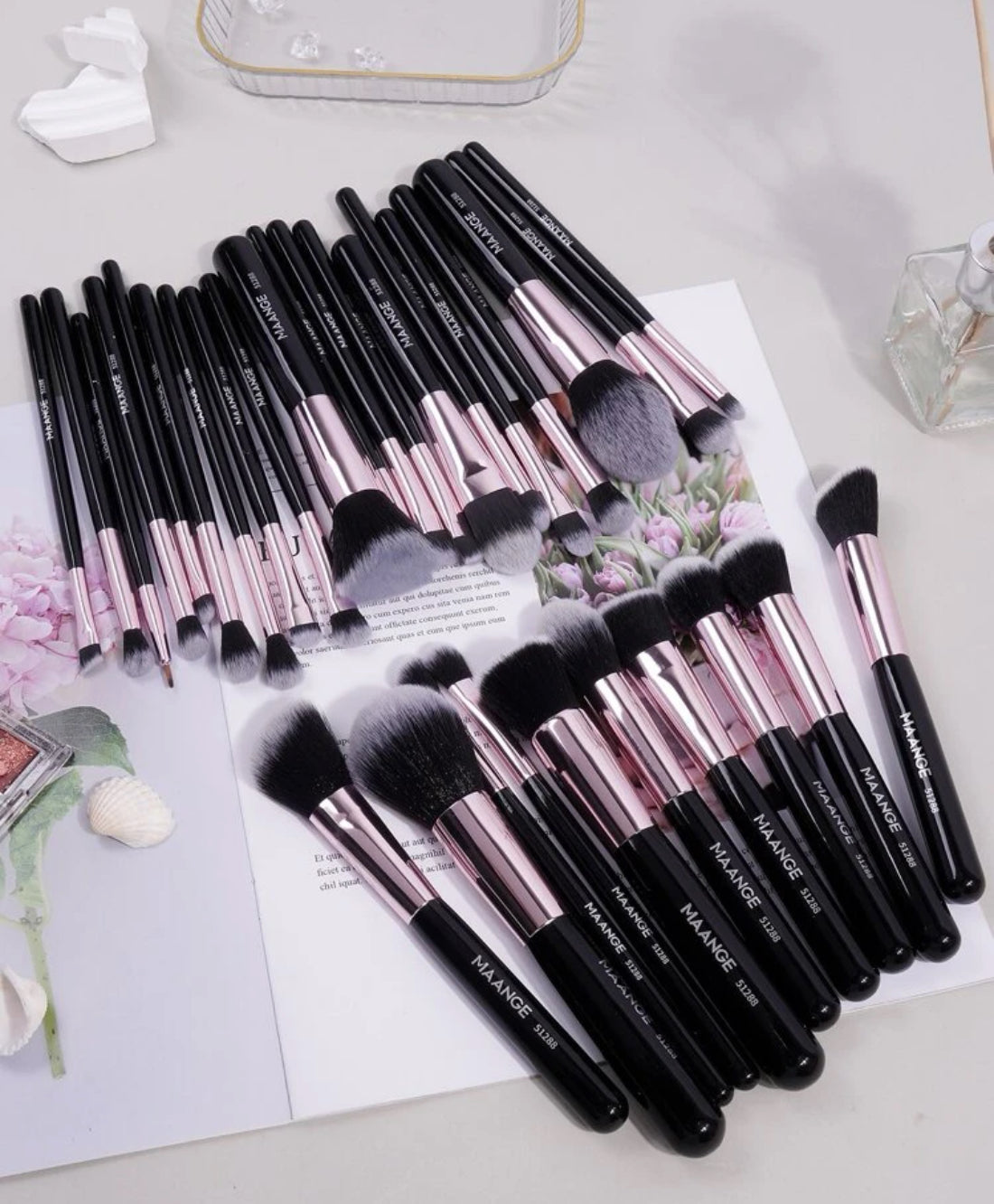 SHEIN - Set 30 Brochas para Maquillaje